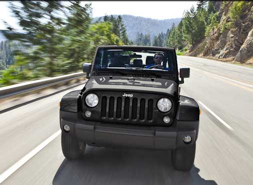 A men is riding his jeep extreme in highway with bosch ceramic disc brake
