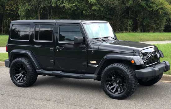 Jeep Sahara Specs Black